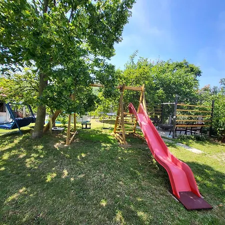 Olive Garden House 2 Apartma