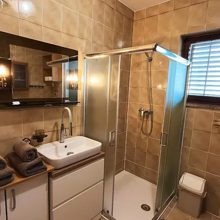 Olive Garden House 2 Apartma *
